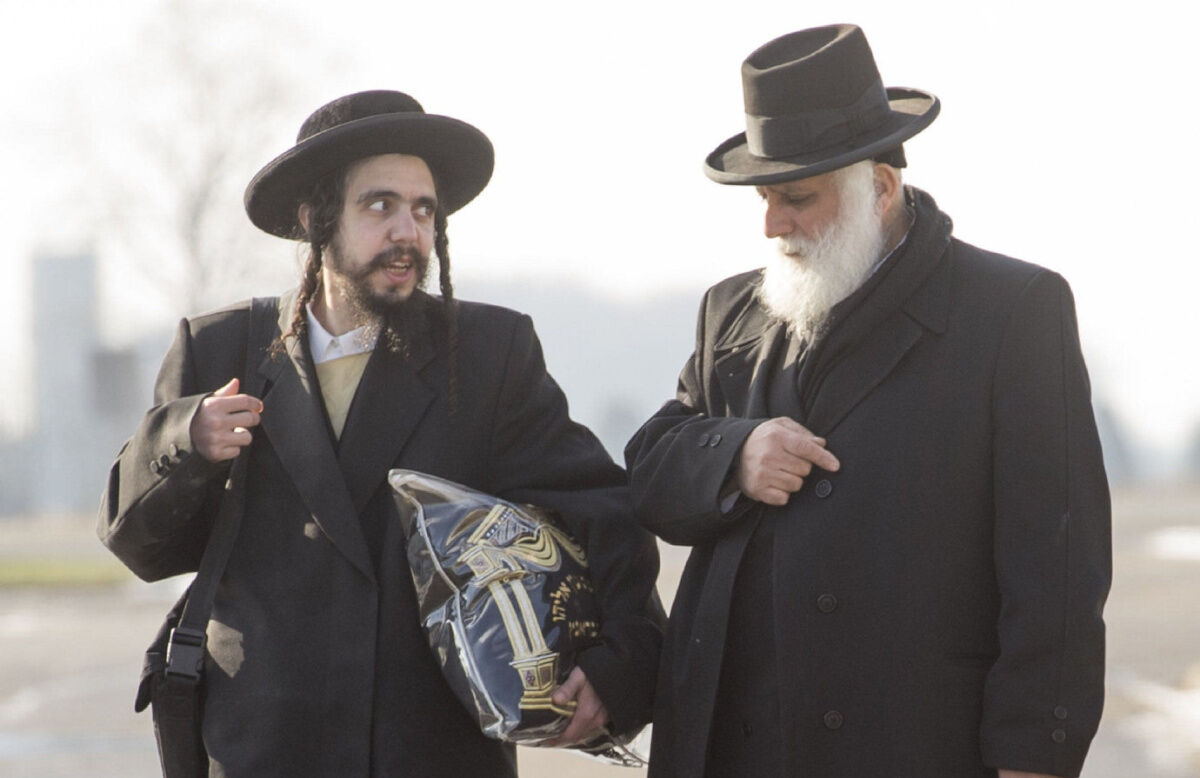 Lev Tahor: Two children seized by Children's Aid from radical