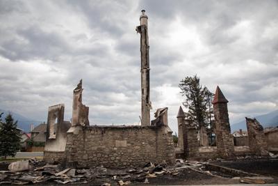 Residents set to enter their homes for the first time in fire-ravaged Jasper townsite