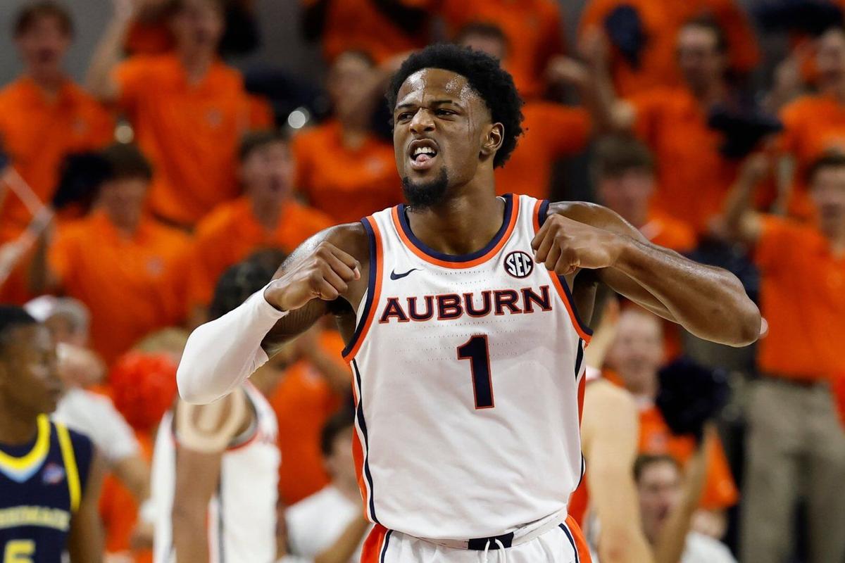 Keyshawn Hall scores 25 to lead No. 20 Auburn to a 95-57 win over Merrimack