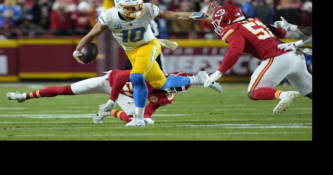 Baker Mayfield, high-flying Bucs visit Chargers in matchup of teams with winning records