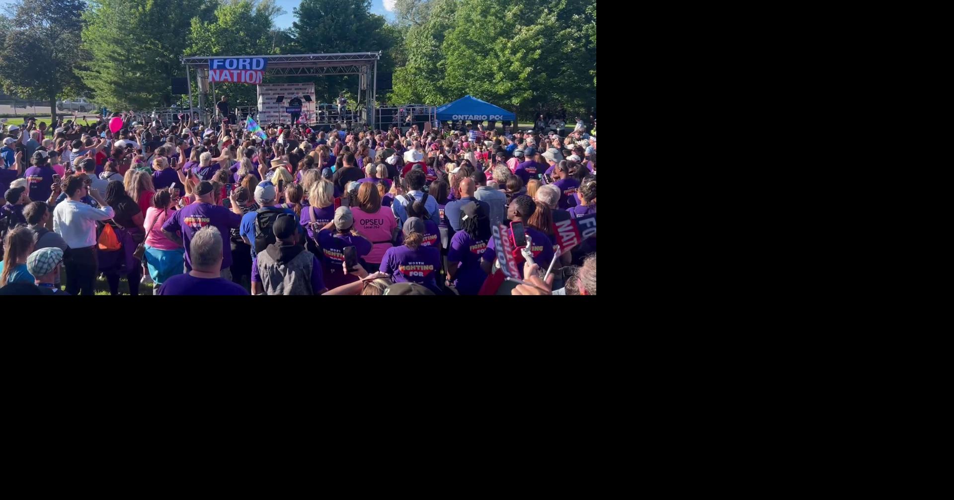 OPSEU workers protest the provincial government at Ford Fest