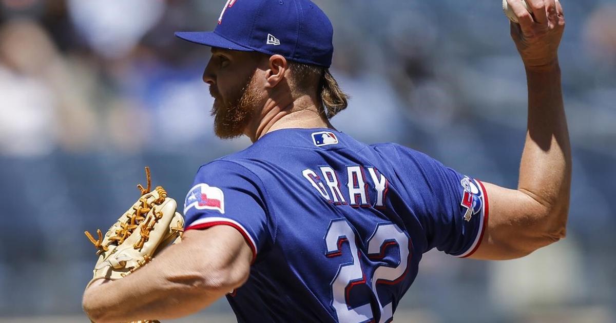 Cortes takes no-hit bid into 8th, Yanks beat Rangers 1-0