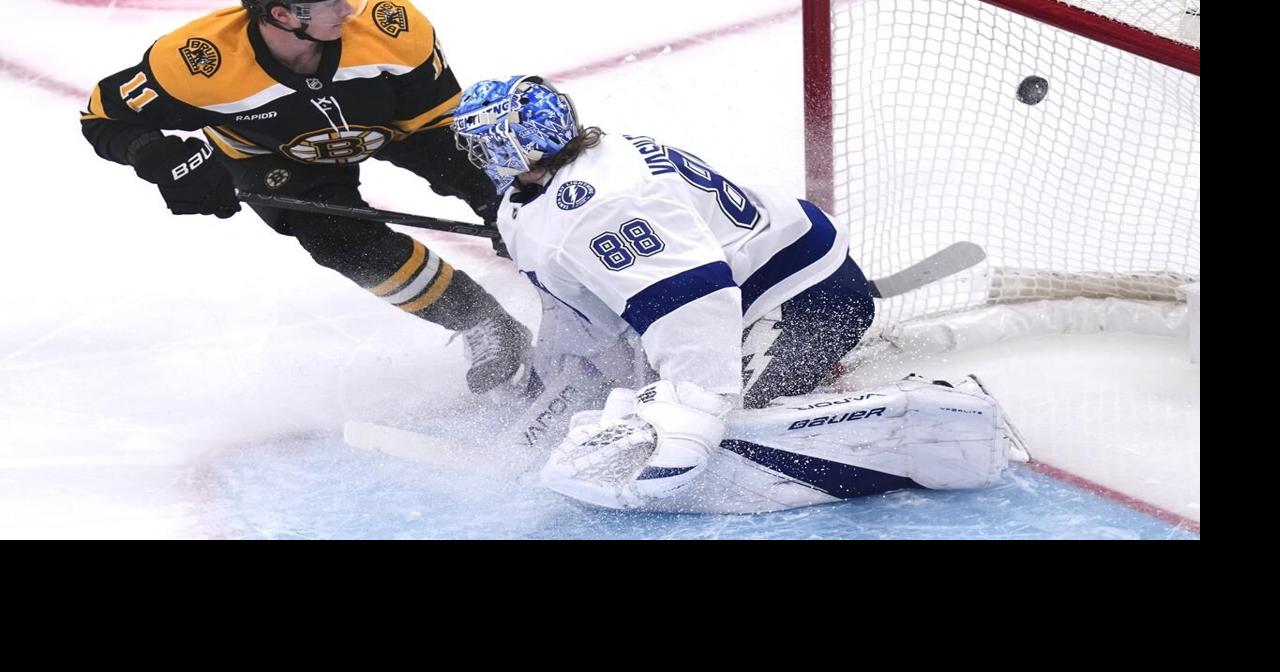 Bruins open 4-goal lead, add 2 short-handed empty-netters to beat Lightning 6-2