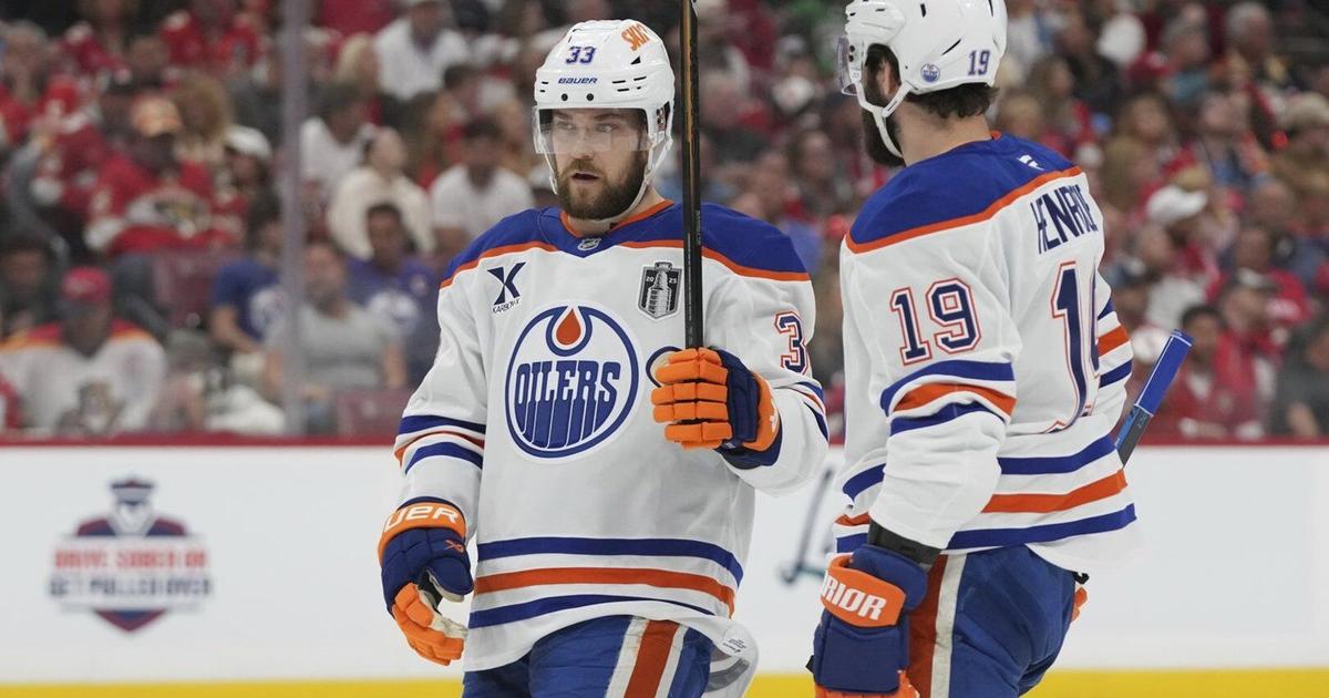 Edmonton Oilers lose forwards Perry, Brown as NHL's free agent window opens