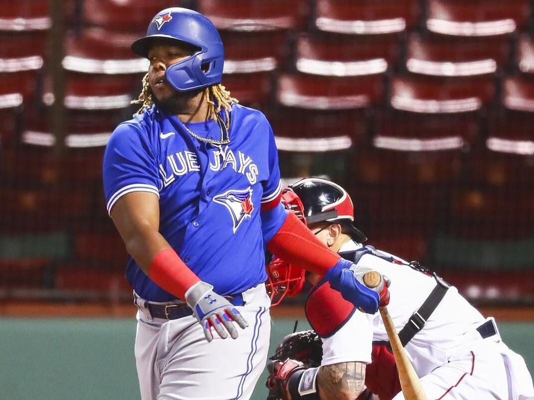 VIDEO: Vladimir Guerrero and Vlad Jr. Gave Back to Their Native Dominican  Republic for Christmas