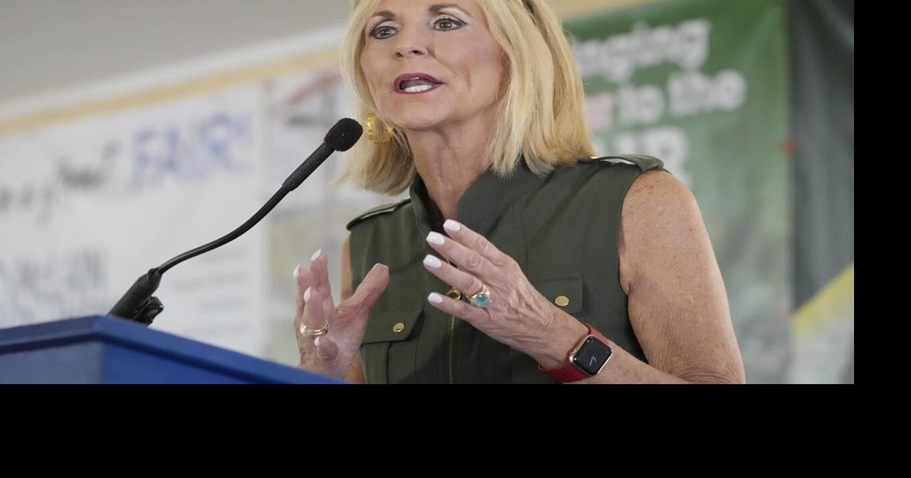 Mississippi candidates gives stump speeches amid sawdust and sweat at the Neshoba County Fair