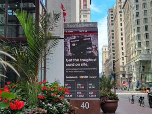 Canada's main stock index up more than 450 points on hopes of Hormuz reopening