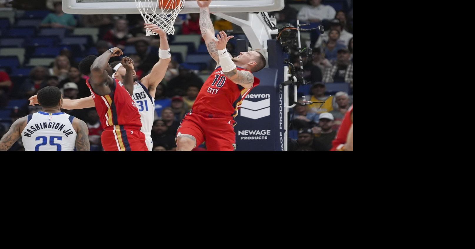 Thunder acquire center Daniel Theis from the Pelicans