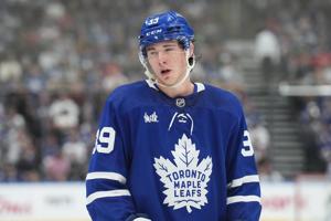 Toronto Maple Leafs send Fraser Minten back to WHL's Kamloops Blazers