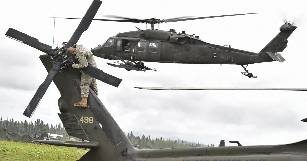 Public safety minister calls grounded RCMP Black Hawk controversy a ‘miscommunication’ - Toronto Star