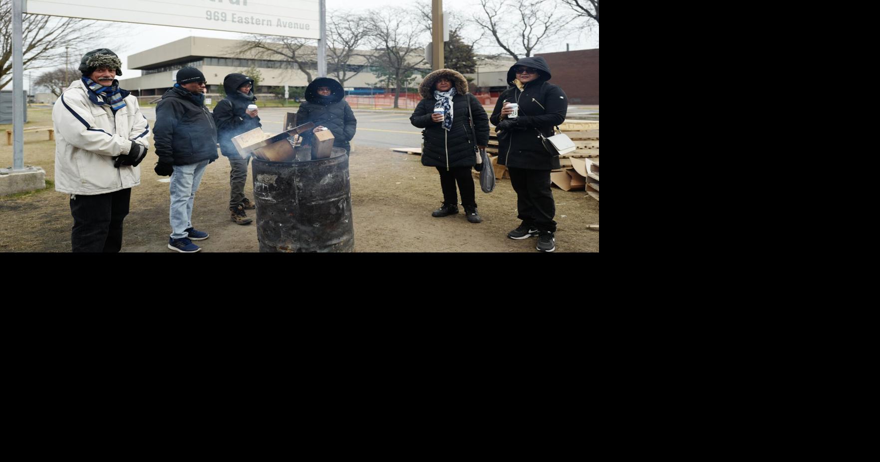 'Hold the line': Canada Post workers feel 'betrayed' by government as union, company await labour board decision
