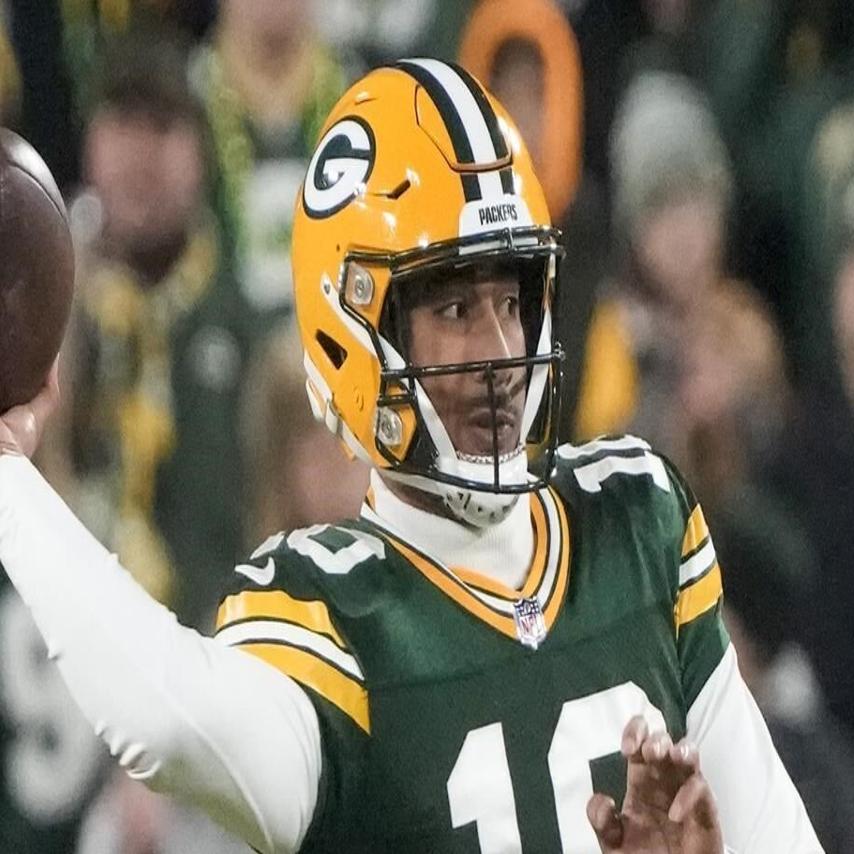 AP source: Packers extend QB Jordan Love's deal through 2024