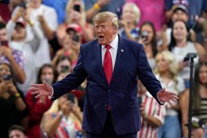 Trump at South Florida rally revives the idea of military intervention in Cuba after Iran