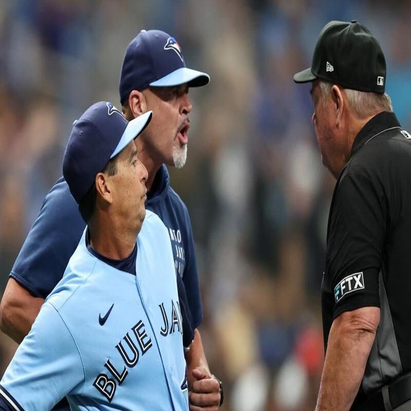 Robbie Ray, Kevin Kiermaier and Jays mental skills coach Jimmy Van Ostrand