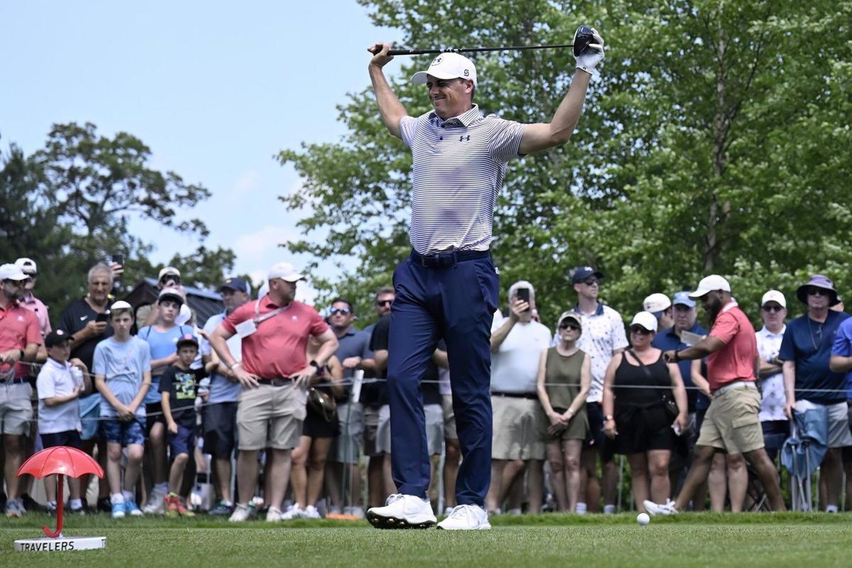 Jordan Spieth withdraws after 13 holes from Travelers with shoulder blade  injury