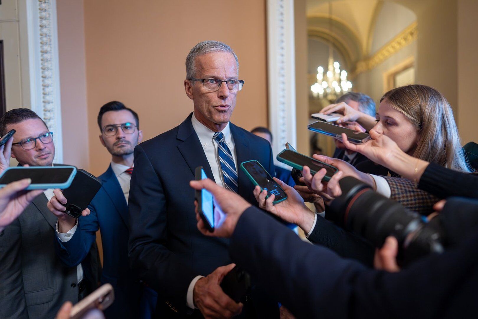Weekend session gets off to slow start in Senate as lawmakers look for ...