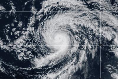 Hurricane Kiko is weakening on a forecast path expected to take it north of Hawaii