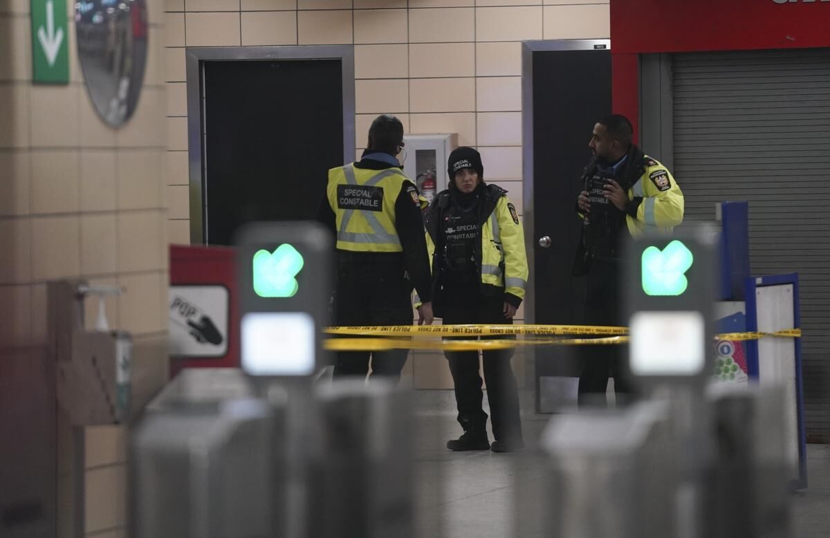 Teen dies after TTC stabbing at Keele station