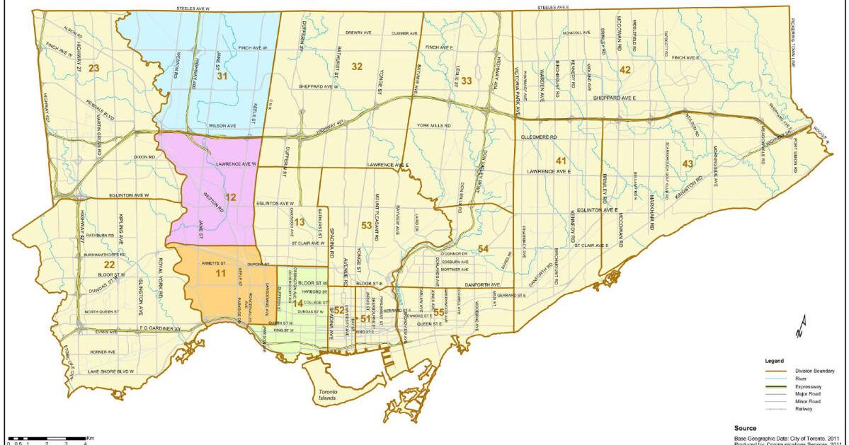 Toronto police redraw division boundaries