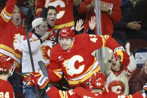 Matt Coronto scores twice as Calgary Flames burn Anaheim Ducks 4-1