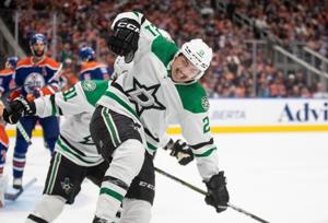 Robertson's hat trick powers Stars over Oilers for 2-1 series lead in WCF
