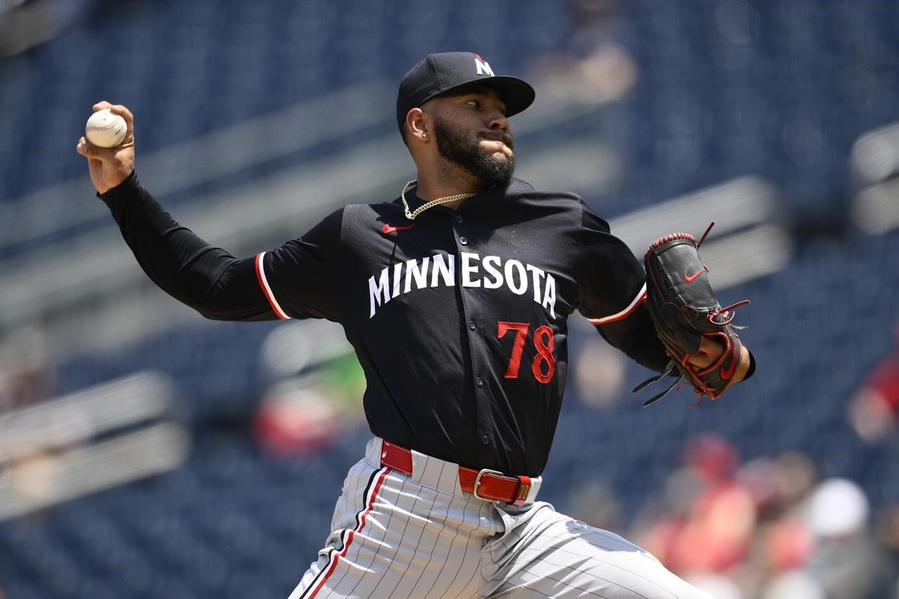 Carlos Correa Homers, Makes Diving Grab To Lead Twins Over Nationals 3-2