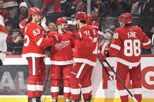 Red Wings beat slumping Panthers 2-1, keeping fading hopes alive of ending 9-year postseason drought