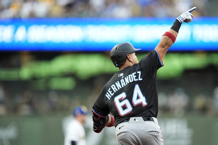 Heriberto Hernandez his go-ahead 3-run HR as Marlins beat Brewers 7-4