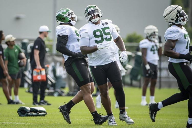 Jets' Quinnen Williams is sidelined with a calf injury and expected to miss 1-2 weeks