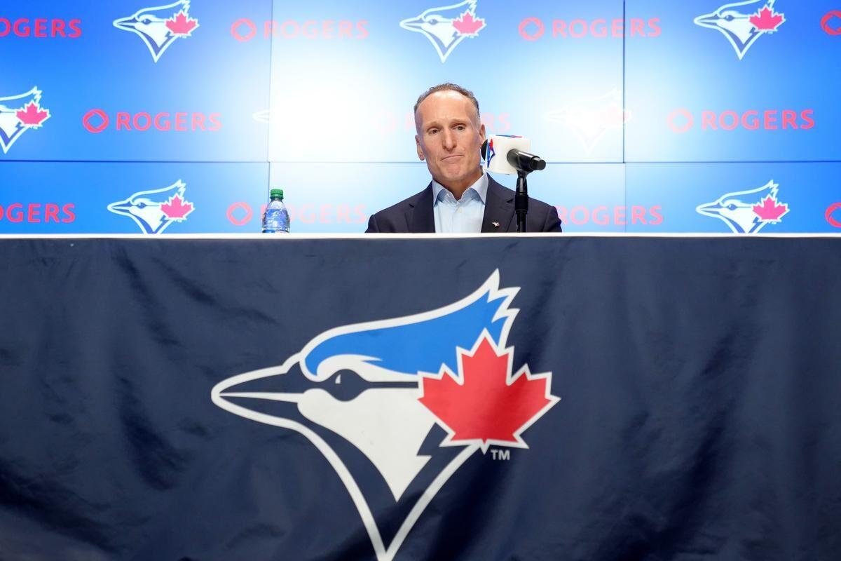 Blue Jays demote Pillar after he tosses bat in dugout outburst