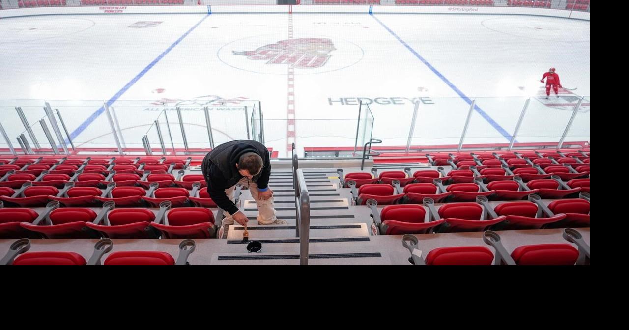 New arenas put spotlight on Connecticut college hockey