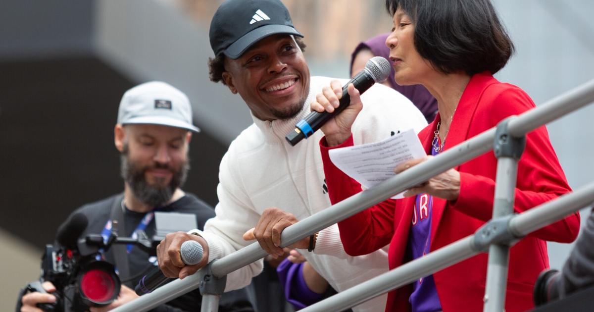 Kyle Lowry reunites with Raptors fans (and a few special guests) at Jurassic Park