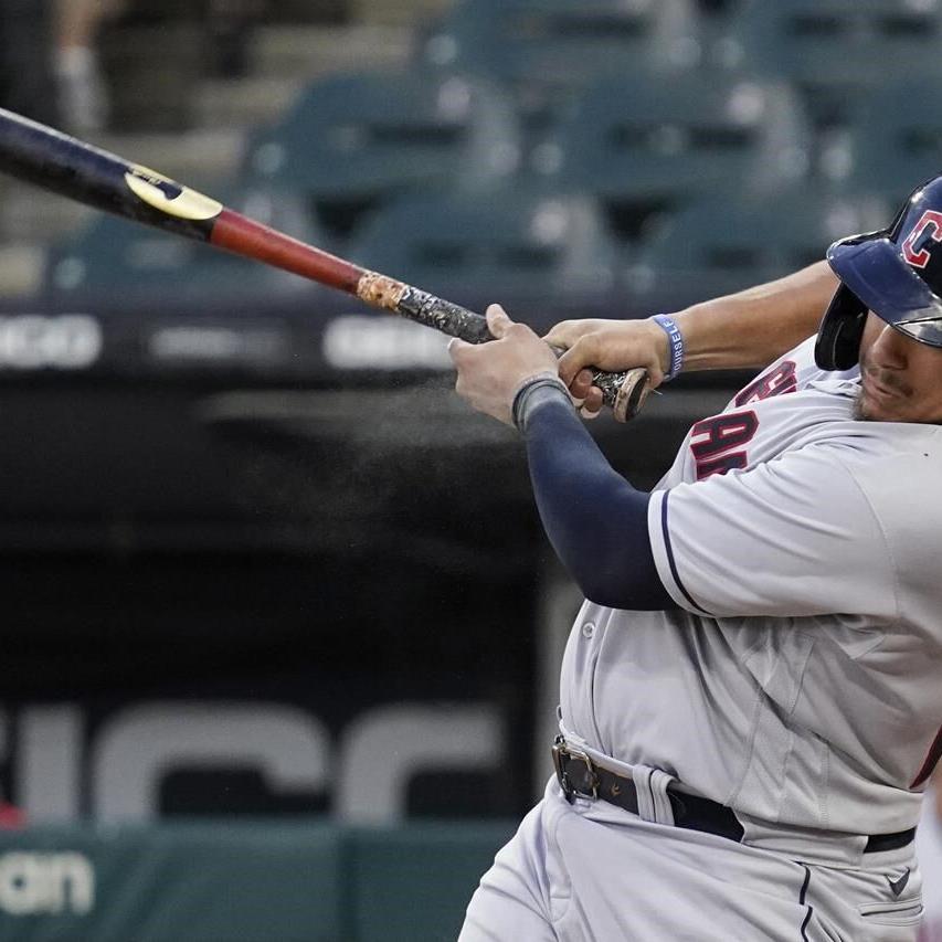 Giménez homers, Guardians roll past White Sox in 8-2 romp