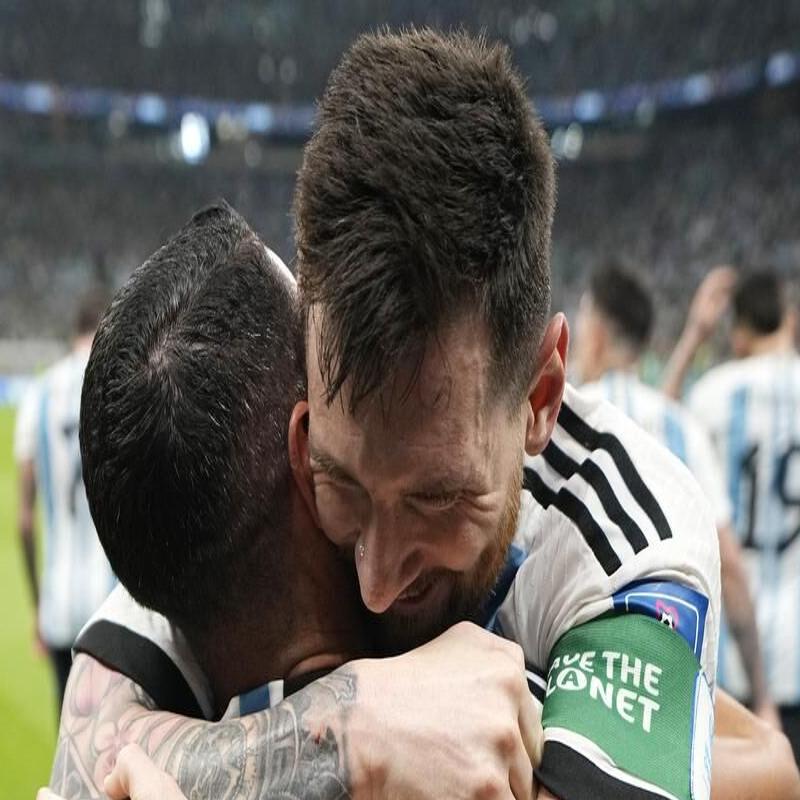 Messi says he will again play for Argentina's national team