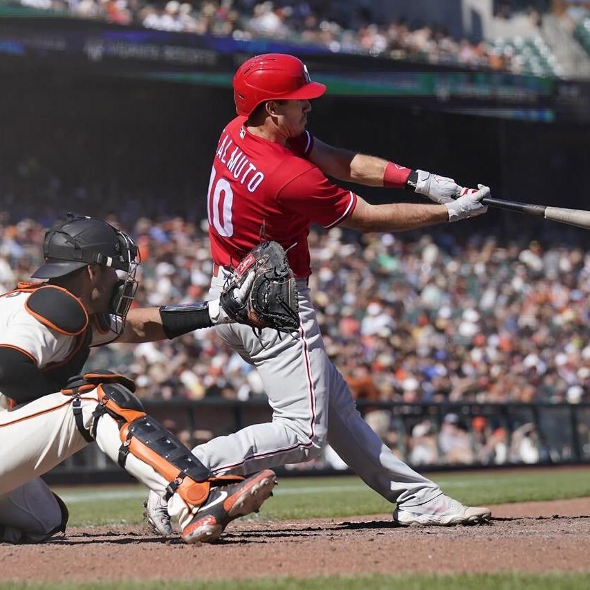 Wilmer Flores hits game-ending, 2-run homer, Carlo Rodon brilliant as  Giants sweep Phillies