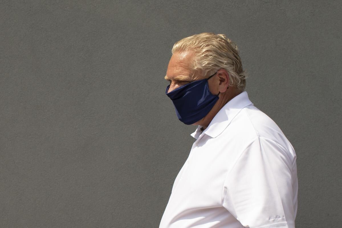 Premier Doug Ford further relaxes alcohol laws as campaign swing hits southwestern Ontario foto foto