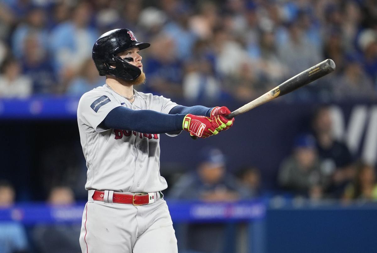 Red Sox Notes: Boston Bats Lead To Tough Series Vs. Blue Jays