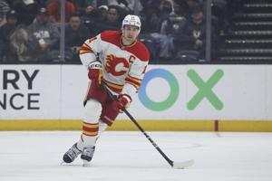 Flames sign captain Mikael Backlund to two-year contract extension