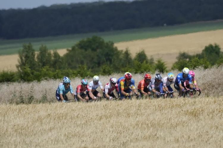 Canadian rider Derek Gee finishes third on tough Tour de France stage