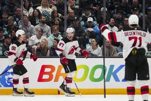 Palat scores early in 3rd period as Devils beat Kraken 3-2 to snap 4-game losing streak