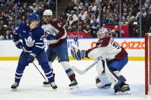Woll stands tall, Lorentz scores short-handed winner as Maple Leafs down Avalanche