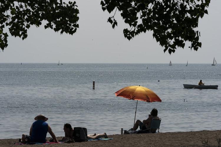 Heat warning persists for southern Ontario, with humidex values into the 40s
