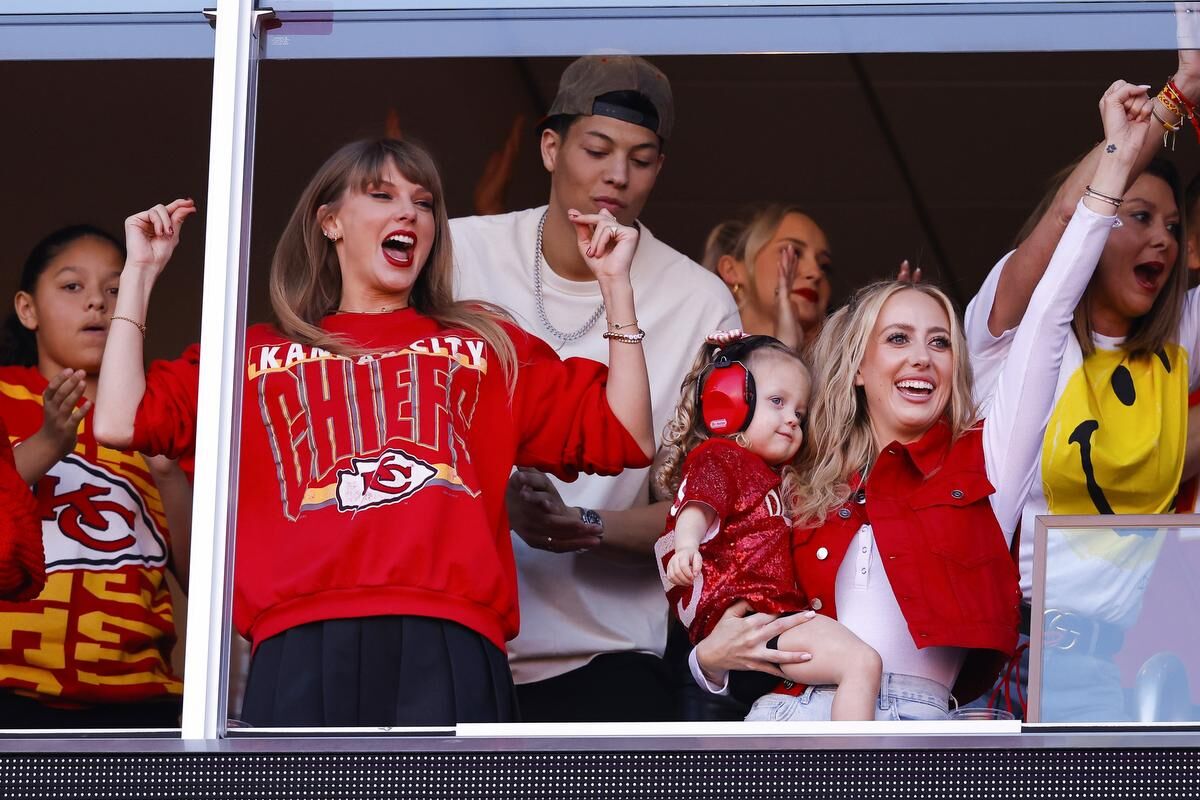 Taylor Swift wore a Chiefs sweater from Toronto s Ellie Mae