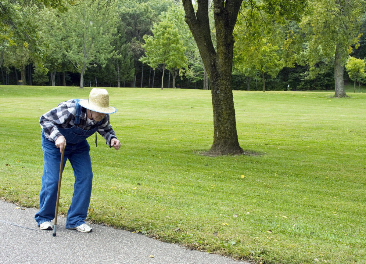 Elderly walking 2025 with bent knees