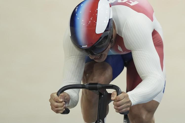 British women's sprint squad breaks world record, wins gold in track