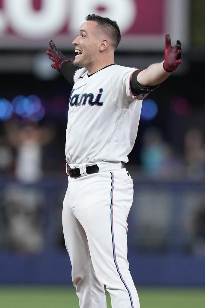 Marlins rally in ninth to overcome Gary Sánchez, Padres 2-1