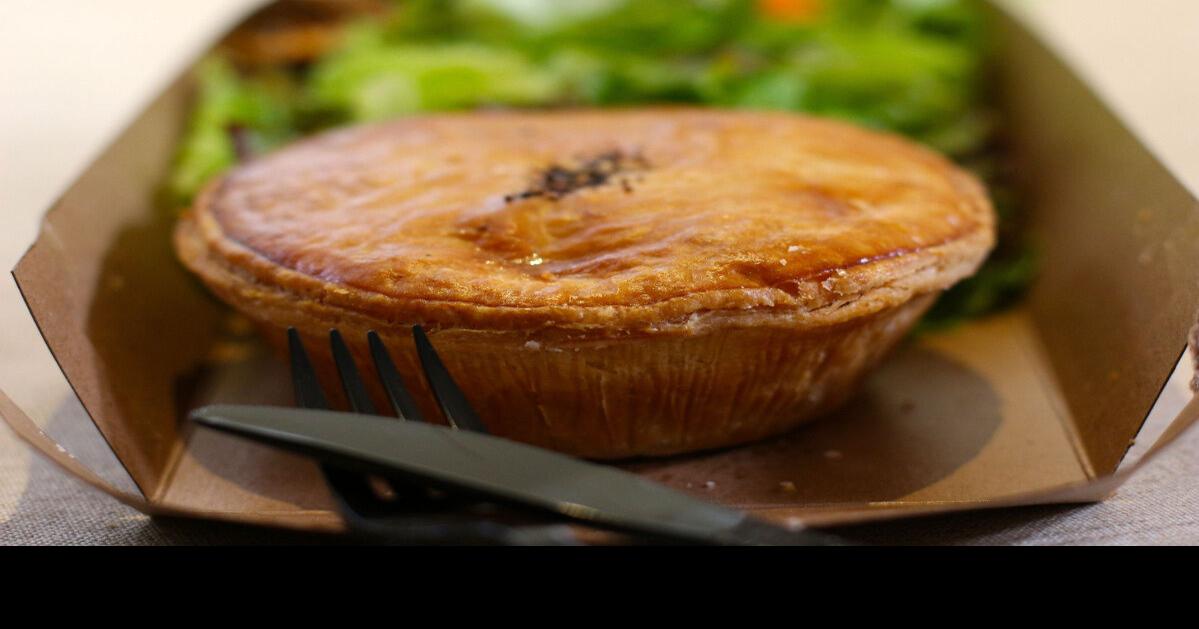 Etobicoke's Pie Commission a worthy meal in a crust