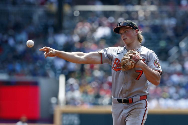 Holliday's 2-run homer helps Rogers finally beat Braves as Orioles complete sweep with 2-1 win