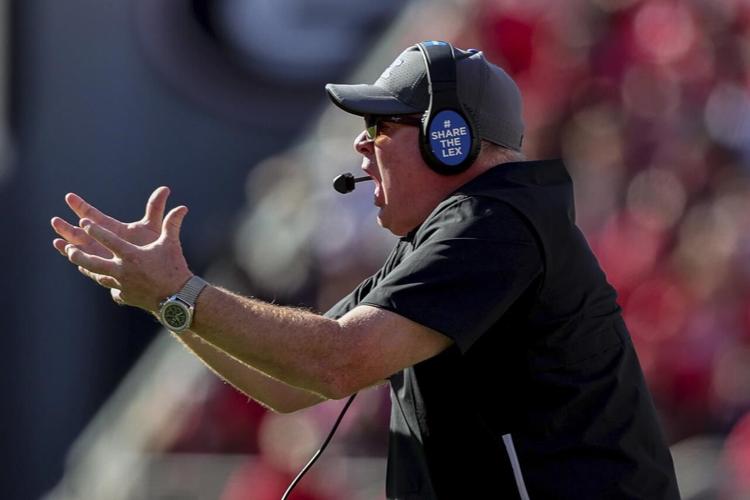 Bowers, D lead No. 1 past Kentucky, 3013