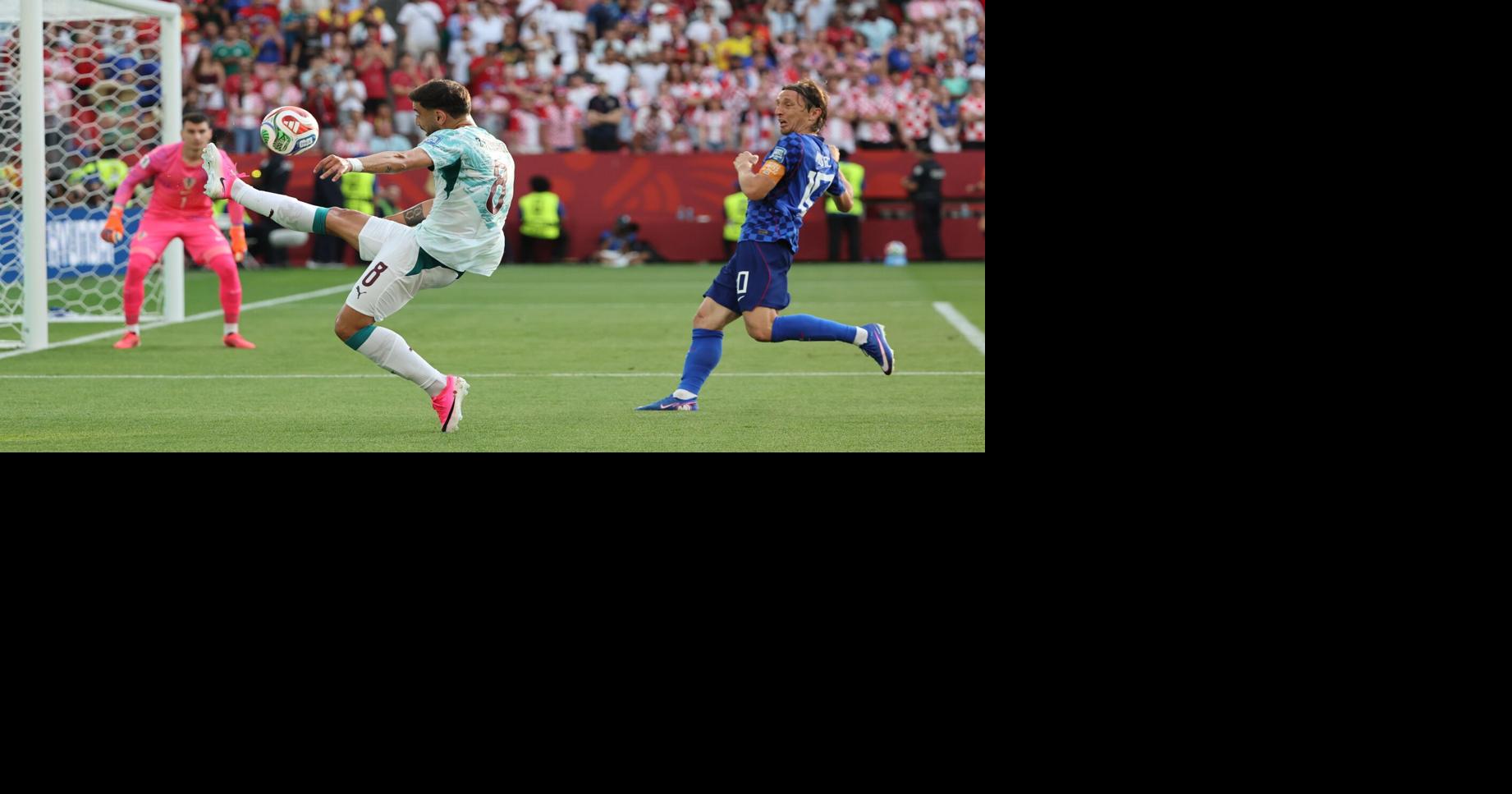 John Doyle: At Toronto’s oldest bar, beauty is in the eye of the beer holder — and it’s been scarce at this World Cup